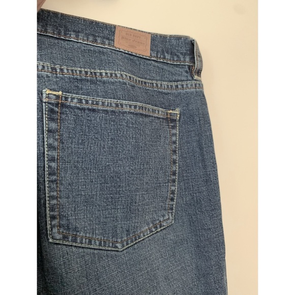 ✨ Y2K Old Navy Low-Rise Bootcut Jeans Sz 16 | Classic 2000s Denim Revival ✨ - Picture 3 of 4